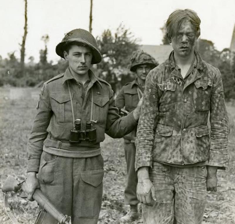 A British Officer's Webbing Service Revolver Holster Government Issue Dated 1942 A Souvenir of a British Normandy Veteran 9th Battalion Cameronians {Scottish rifles} Combat Against 12th SS Hitlerjugend Panzergrenadiers