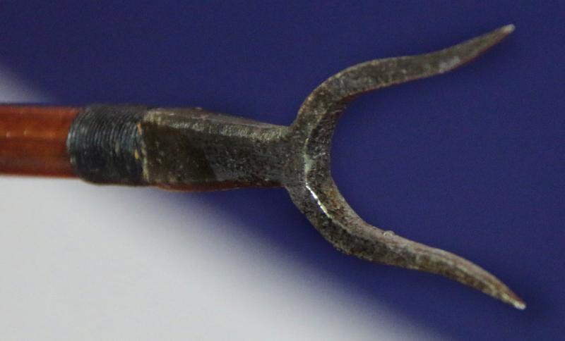 A Rare, Antique, Kamakura, {鎌倉時代}, Kamakura Jidai, 1185–1333 Style, Ageha 'V' Shaped 'Swallow Tail' Arrow Of Yadake Bamboo, With Sea Eagle Flights and Steel Head