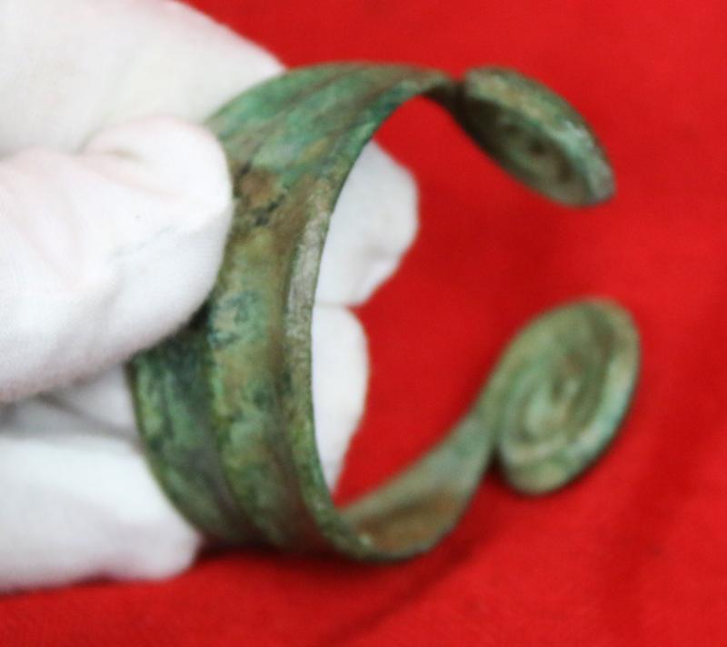 A Remarkably Beautiful & Elegant Proto Celtic Bronze Age Bracelet Circa 2600 Years Old. That Continued Use Into Era Of The Great Iceni Celtic Queen Boudica. And, The Bracelet That Inspired Gustav Klimt One Of The Greatest Art Nouveau Artists In The World