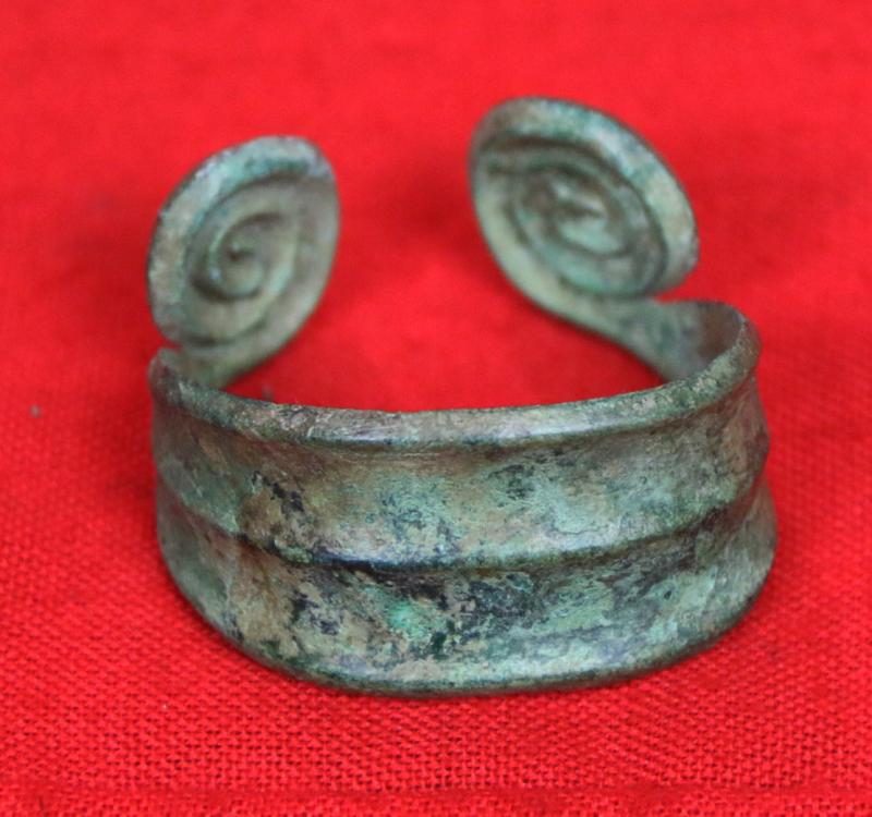A Remarkably Beautiful & Elegant Proto Celtic Bronze Age Bracelet Circa 2600 Years Old. That Continued Use Into Era Of The Great Iceni Celtic Queen Boudica. And, The Bracelet That Inspired Gustav Klimt One Of The Greatest Art Nouveau Artists In The World
