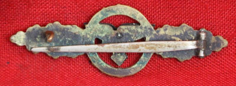 Early Luftwaffe Transport & Glider Silver Squadron Combat Clasp in Silver (Frontflugspange für Transport und Luftlandflieger in Silber)From One Of Ian Fleming’s Naval Intelligence Section’s So Called ‘Red Indians’ 30 Commando Special Engineering Unit